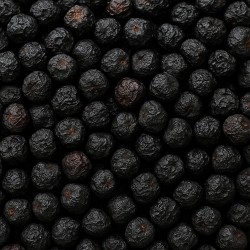 Aronia meyveleri